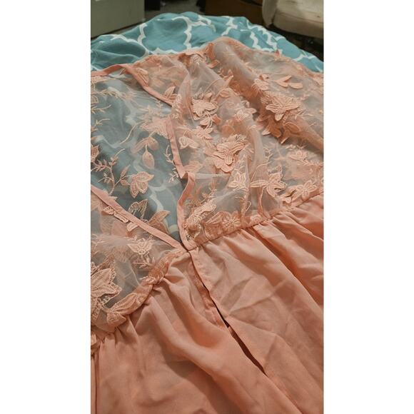 XL Short Sleeve Pink Floral Open Front Kimono - Picture 2 of 8